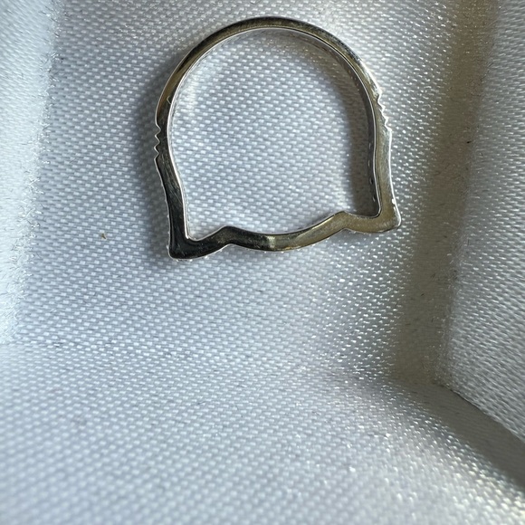 14k White Gold Diamond Cat Stackable Ring Size 6 - Picture 7 of 8